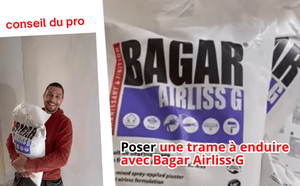 La trame est intégrée directement dans le Bagar Airliss G encore frais, puis lissée pour renforcer durablement le support.